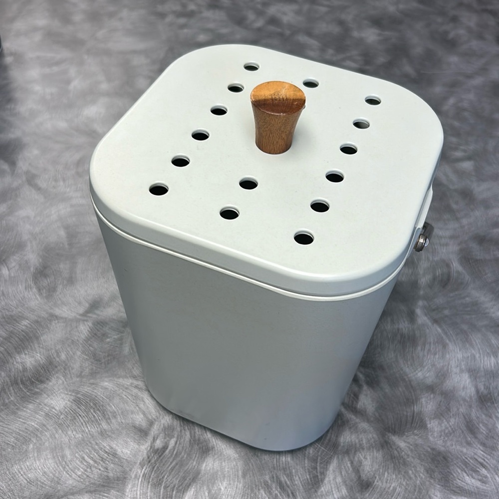 Heath & Hand Compost Bin